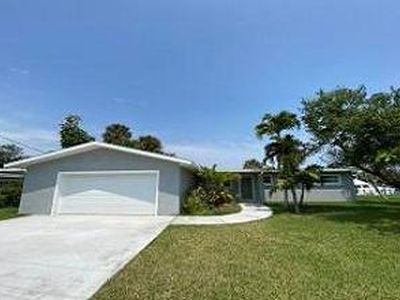 367 Capri Rd, Cocoa Beach, FL, 32931
