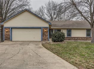 2112 E 153rd Ter, Olathe, KS 66062