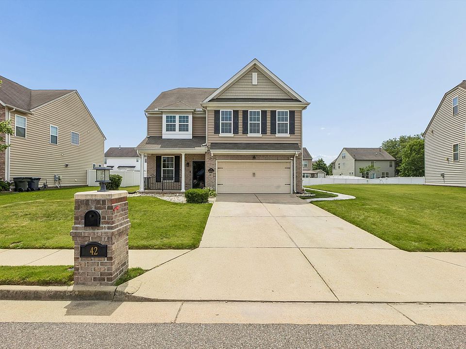 1st image of 42 Kilverstone Way