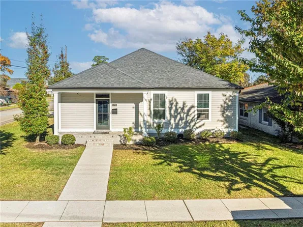1701 Thomas St, Gretna, LA 70053