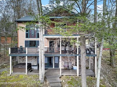 134 N Lake Loop, Lake Ariel, PA, 18436