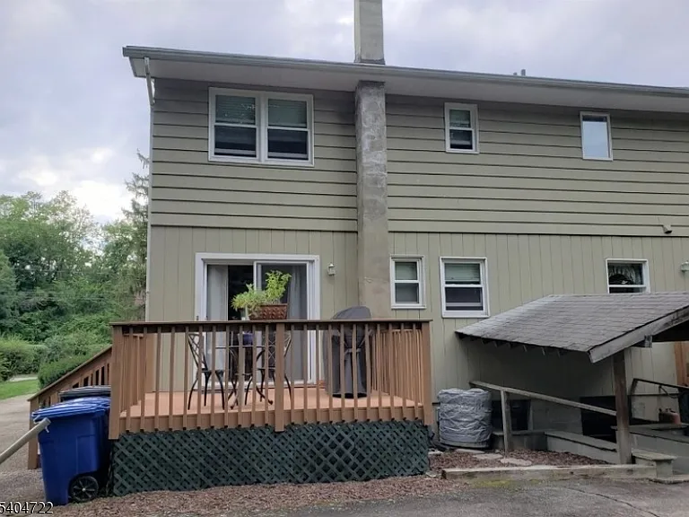 19 Grove St #B — Photo 24