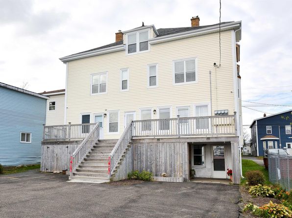 121 & 123 Pierce St, Cape Breton, NS B2A 1M7