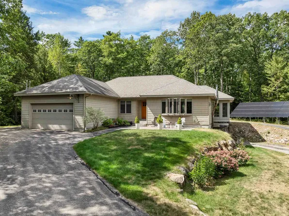 78 College Road, Wolfeboro, NH 03894