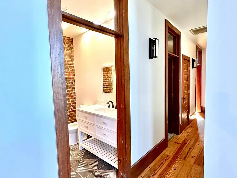 400 W Magnolia Ave #203 — Photo 6