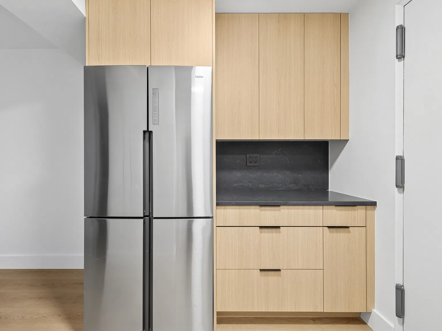 315 West 57th Street — Photo 3