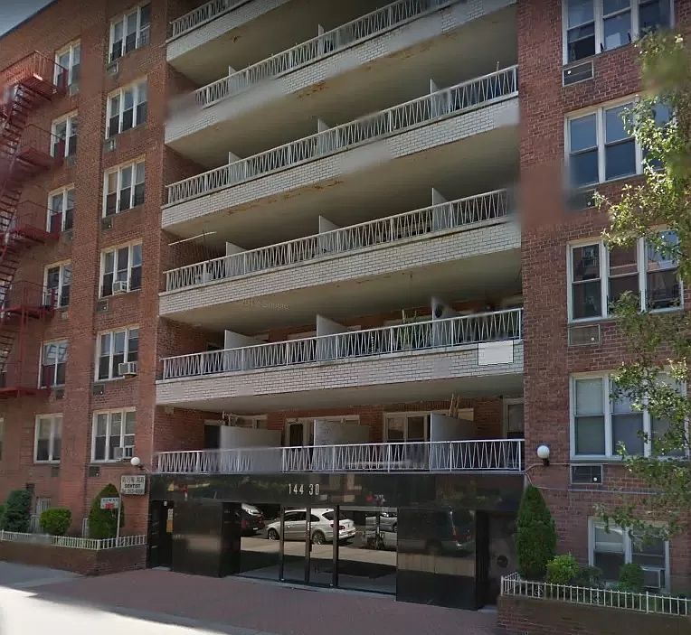 1st image of 14430 Roosevelt Ave APT 606