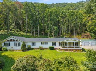 85 Carolina Ln, Burnsville, NC 28714