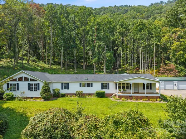 85 Carolina Ln, Burnsville, NC 28714