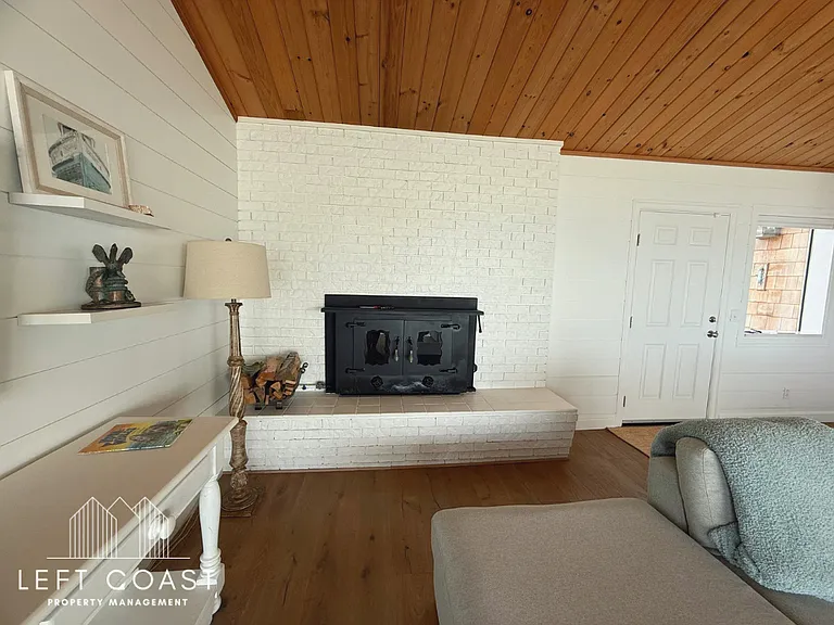 8788 SW Marine View St — Photo 13
