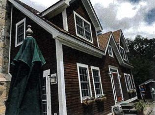 34 Upper Spring Hill Rd, Newfane, VT 05345