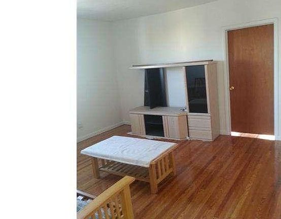 2nd image of 2601 S Iseminger St #2