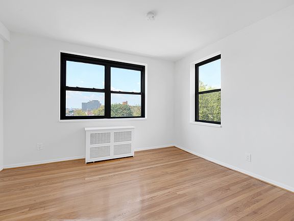 3rd image of 3755 77th St APT 5J