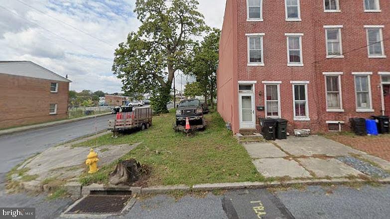 1st image of 424 Kelker St