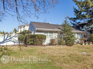 1 Ronan Rd, Glen Cove, NY 11542