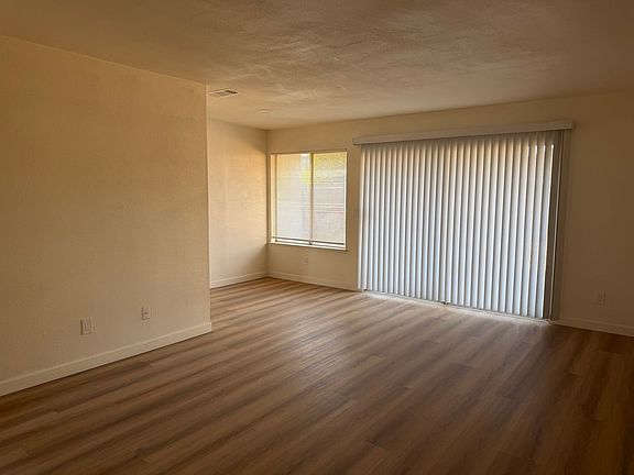 3rd image of 7721 McClintock Way