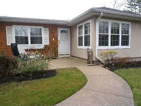 1st image of 20 Revere Dr