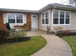 20 Revere Dr, Sayville, NY 11782