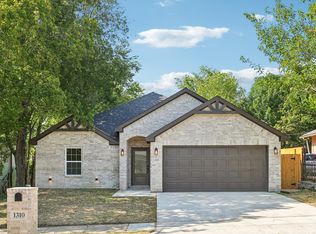 1310 E Myrtle St, Fort Worth, TX 76104