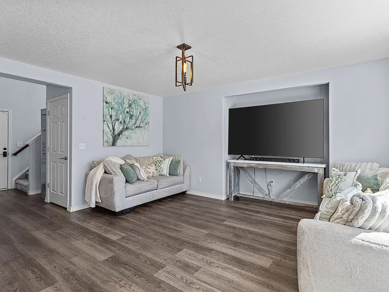 9466 Shinnecock Ct — Photo 5