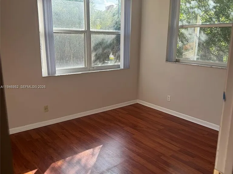 549 Racquet Club Rd #32 — Photo 7