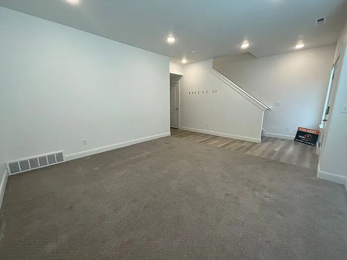 3104-1625 Eastside Dr — Photo 6