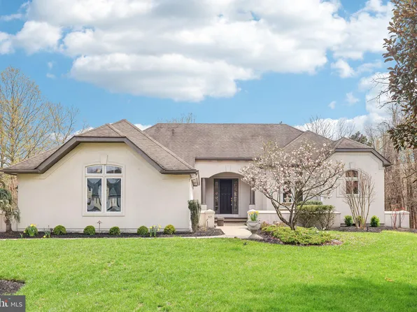 57 Bolz Ct, Mount Laurel, NJ 08054