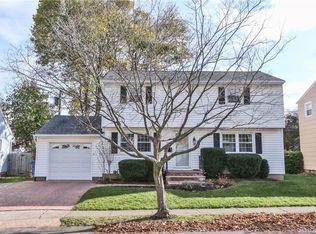 152 Drexmore Rd, Rochester, NY 14610