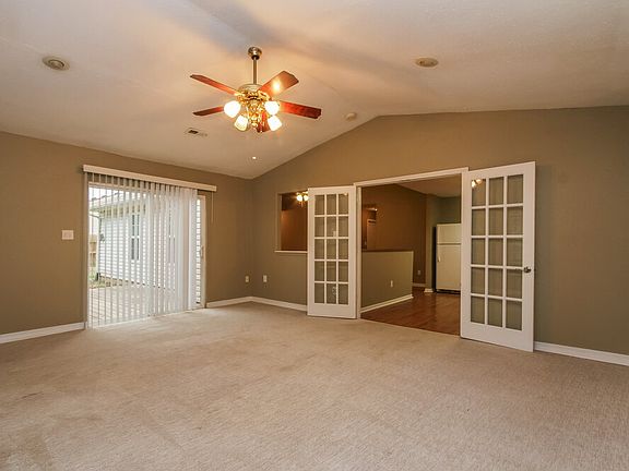 5th image of 17913 Sanibel Cir
