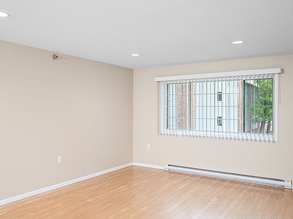4. OXford Apartment 3bd - Living Room_Reverse Large 4. OXford Apartment 3bd - Living Room_Reverse Large