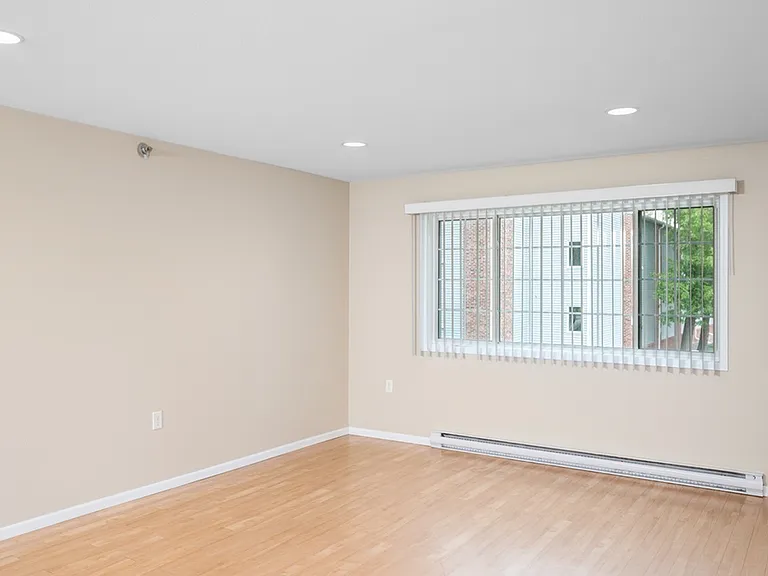 4. OXford Apartment 3bd - Living Room_Reverse Large 4. OXford Apartment 3bd - Living Room_Reverse Large