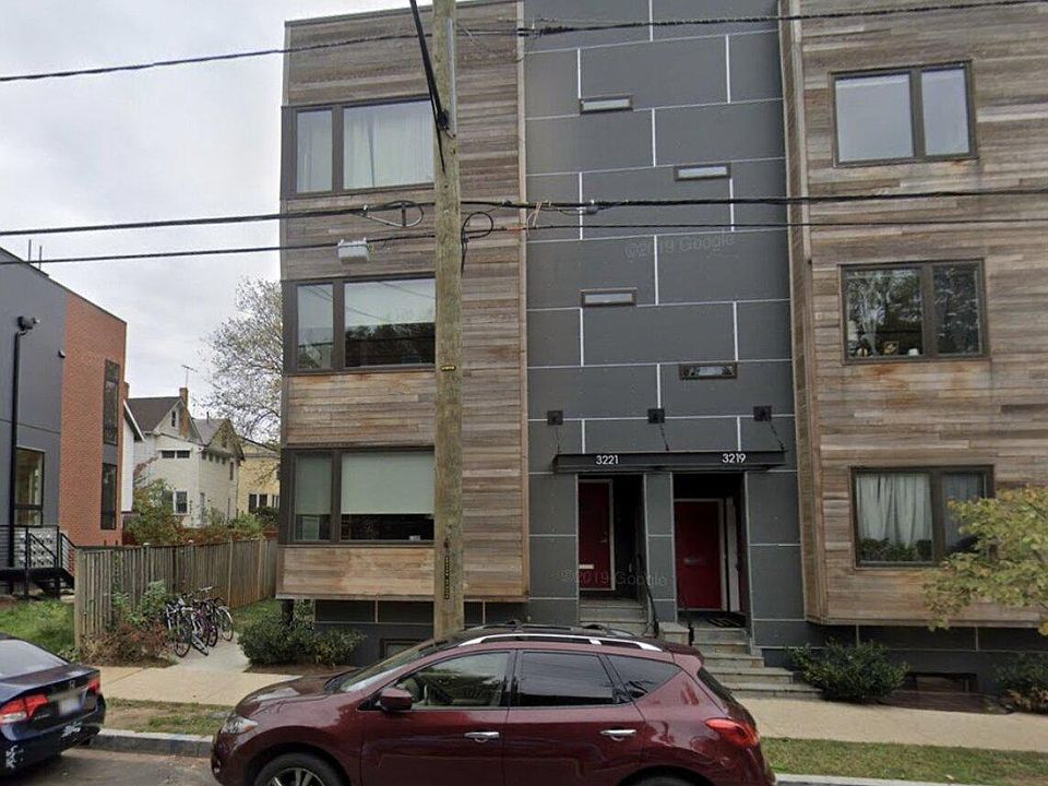 1st image of 3221 12th St NE #102