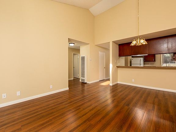 5th image of 1365 Newport Ave APT 303