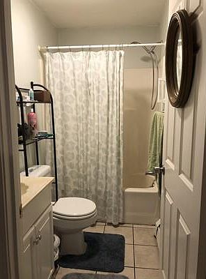 3rd image of 162 Copeland St APT 1