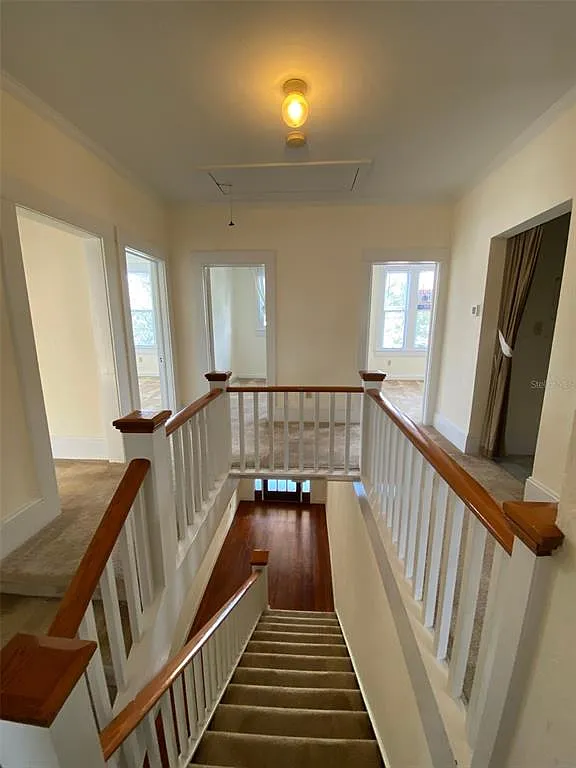 3 bed, 1.0 bath, 1389 sqft, $1,300 — Photo 3