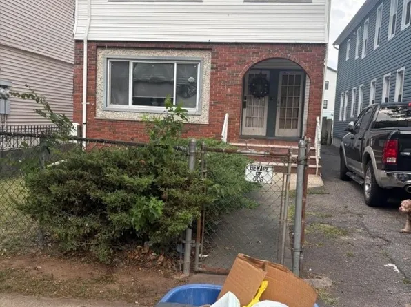 954 Madison Ave #2, Elizabeth City, NJ 07201