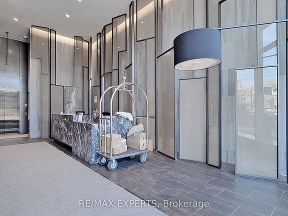5th image of 27 Bathurst St #1114