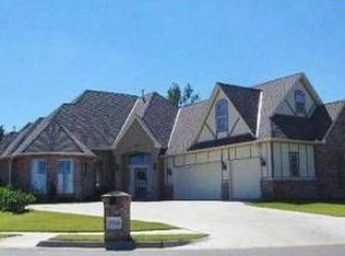 2740 Ashebriar Ln, Edmond, OK 73034