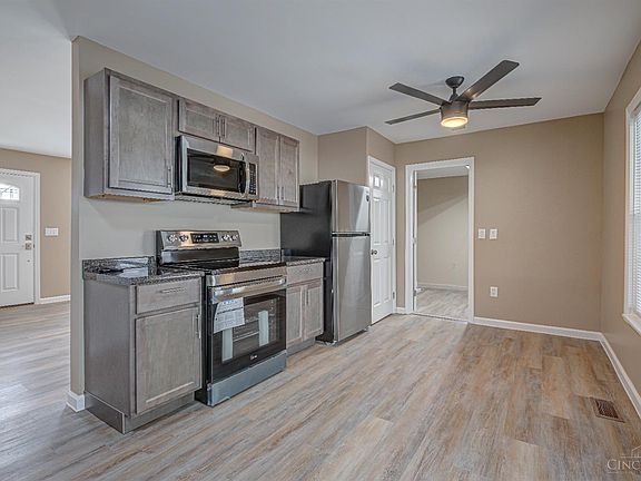 5th image of 2752 Mancelona Ct