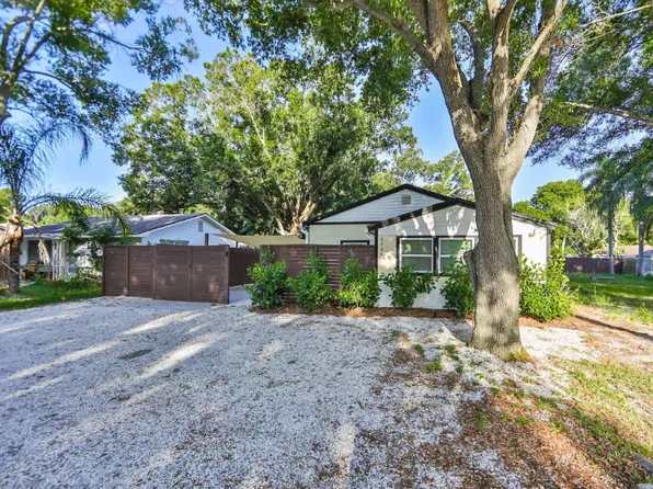 6466 30th Way N, Saint Petersburg, FL 33702