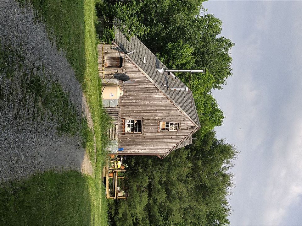 Rustic & Cozy Cabin