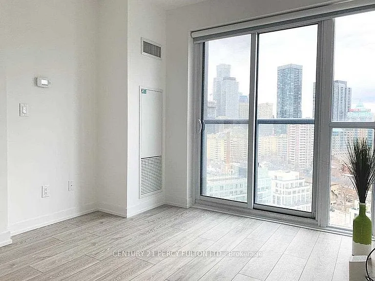 159 Wellesley St E #1602 — Photo 22