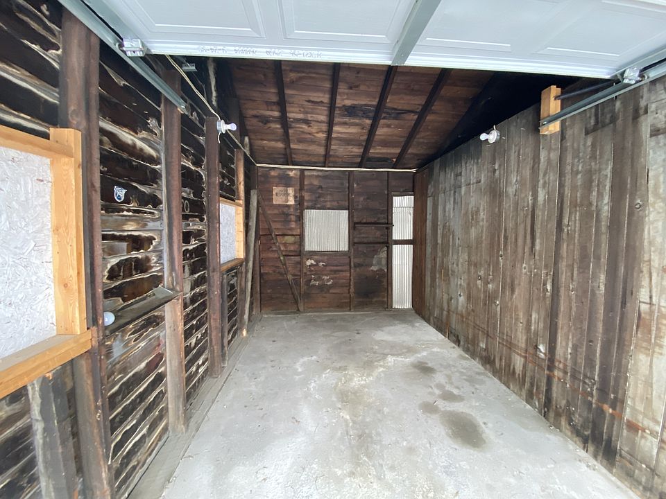 2nd image of 832 E Prospect St #4