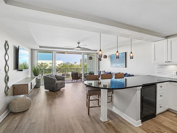 2nd image of 223 ISLAND WAY #4C