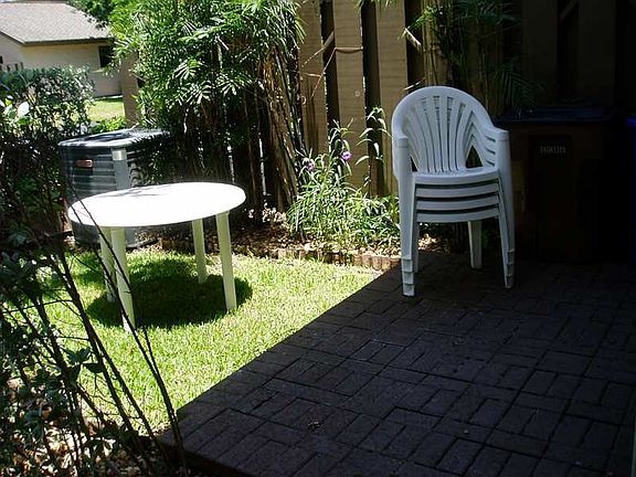 4th image of 552 Wildwood Ln E #552