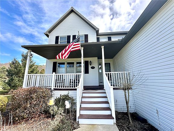 2nd image of 4752 Clawson Dr