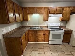 223 E Bryant St UNIT 2, Smithville, TN 37166