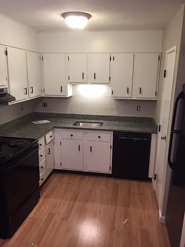 4 Chapel Hill Dr #2 — Photo 1