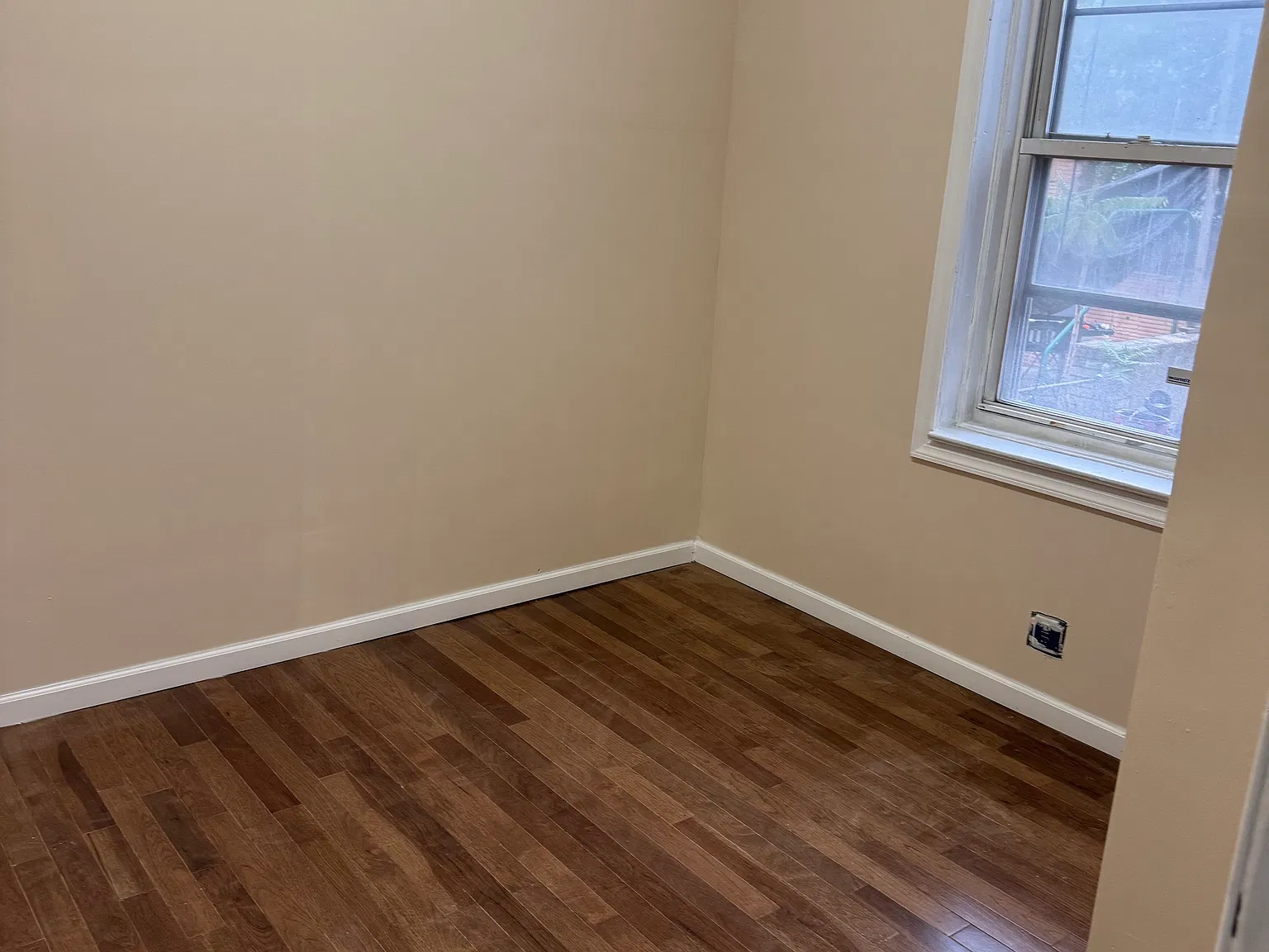 3 bed, 1200 sqft, $2,500 — Photo 1
