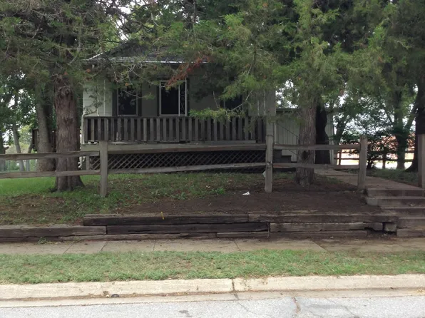 1202 W Q St, Lincoln, NE 68528